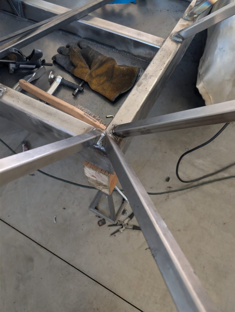 New rear corner design Just spaced out a bit, probably spreads the load some as well.
